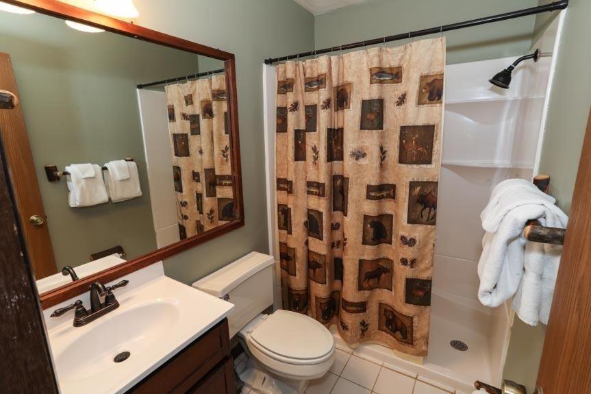 Seven Springs Swiss Mountain 3 Bedroom Standard Condo, Close To Golf Course Apartment Champion